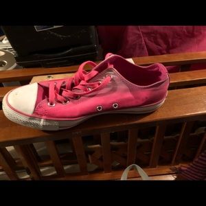 Pink converse